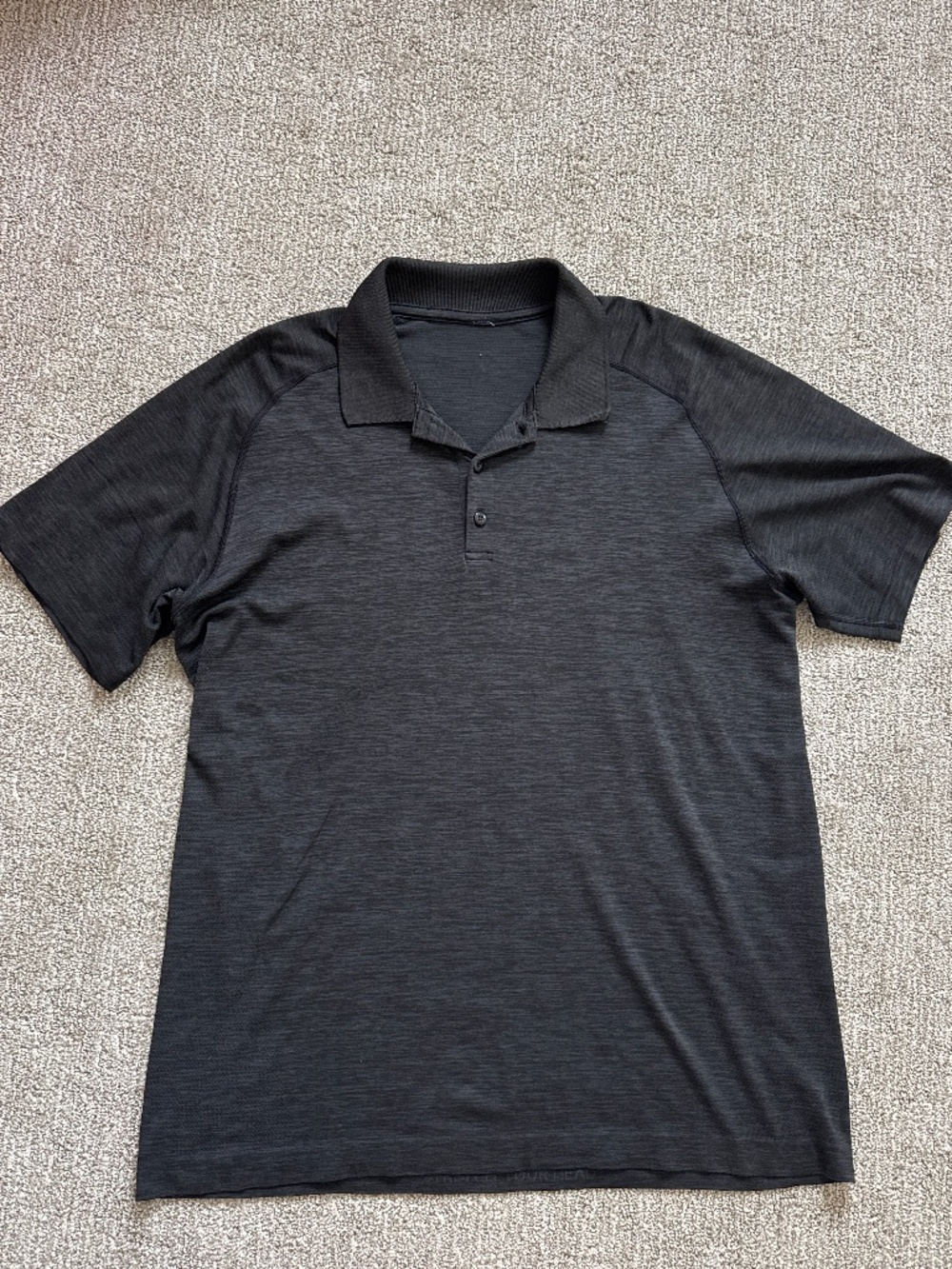 Men’s lululemon XL polo shirt